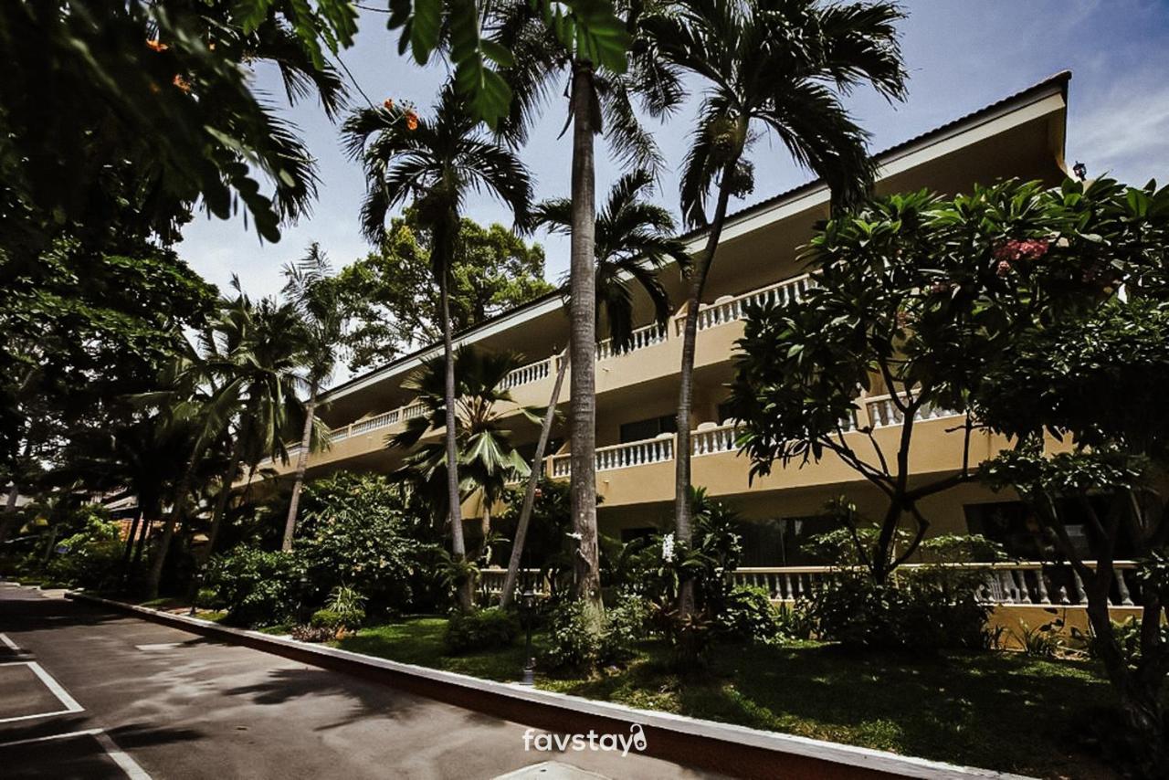 Twin Palms Suites And Residence Pattaya Exterior photo
